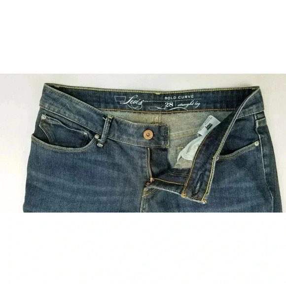 Levi's Size 28X30 Bold Curve Women's Straight Leg Blue Denim 5 Pocket Jeans - Picture 9 of 12